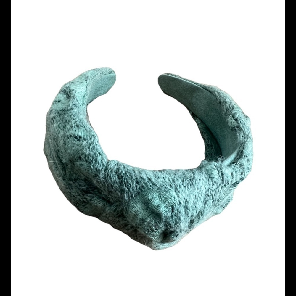 Green cotton gauze headband with flower embroidery